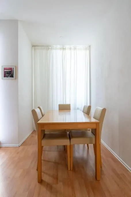 Central Apartment Near Belvedere Vienna Austria