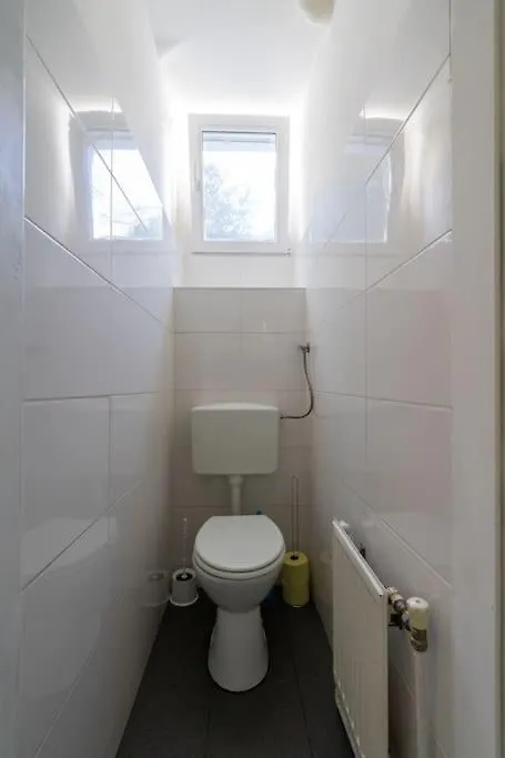 Central Apartment Near Belvedere Vienna