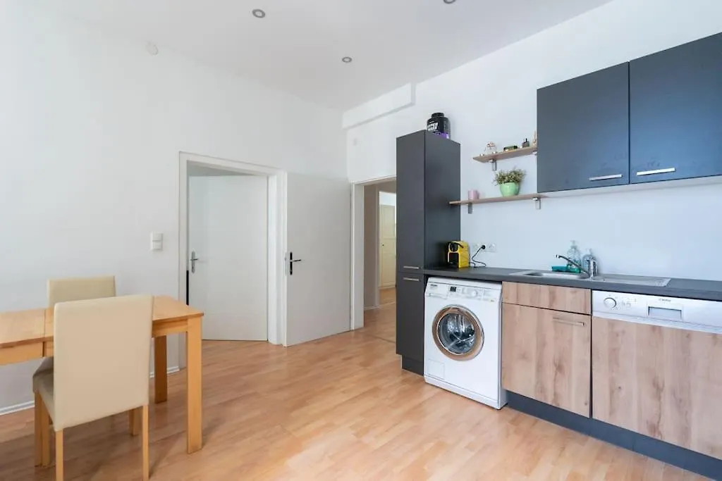 Central Apartment Near Belvedere Vienna Austria