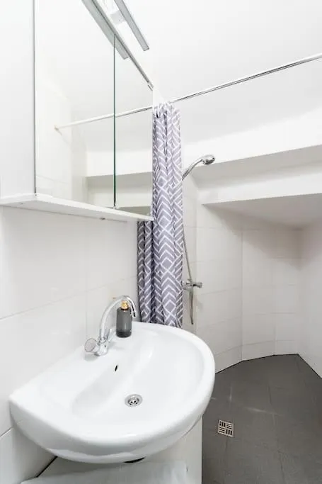 Central Apartment Near Belvedere فيينا 0*,