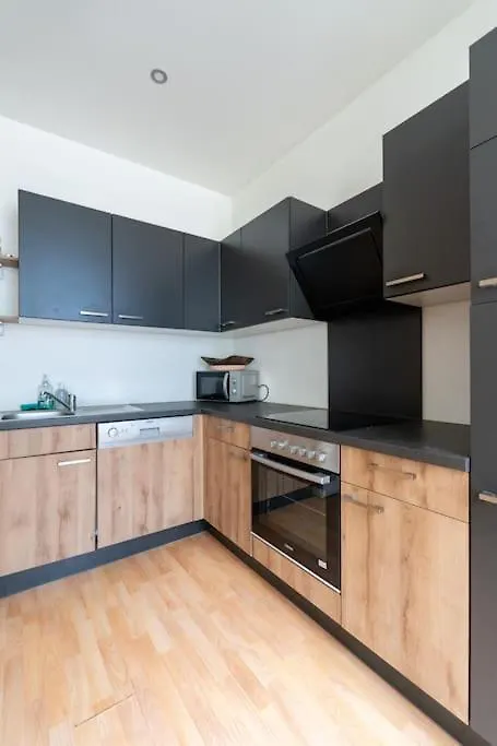Central Apartment Near Belvedere فيينا